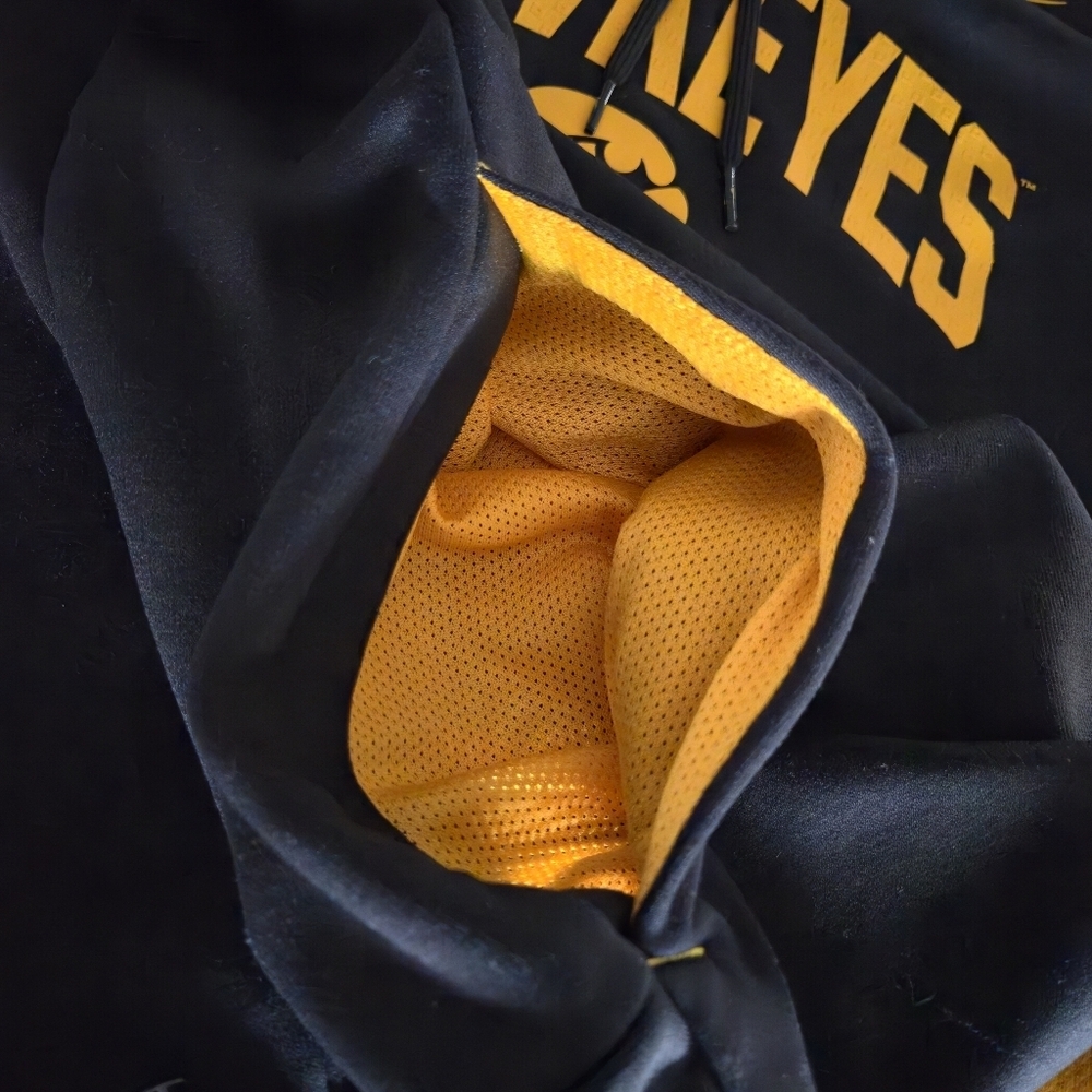 Iowa Hawkeye Game Day On Field Sideline Performance Sweatshirt S Like New Hoodie - Picture 5 of 10